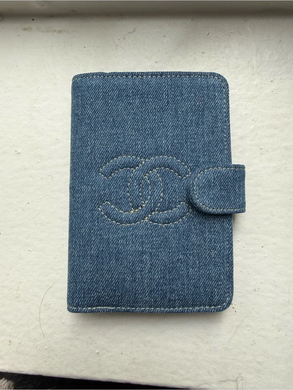 CHANEL Denim CC Logo Bi-Fold Card Wallet GWP